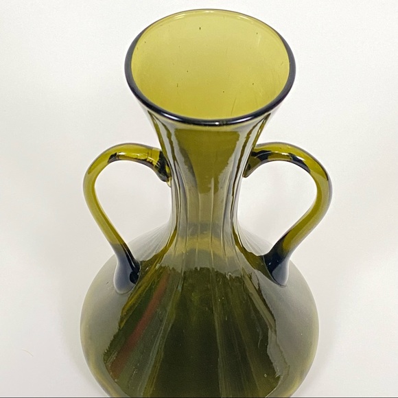 VINTAGE Green Blown Glass Double Handle Mid Century Vase - Picture 11 of 17